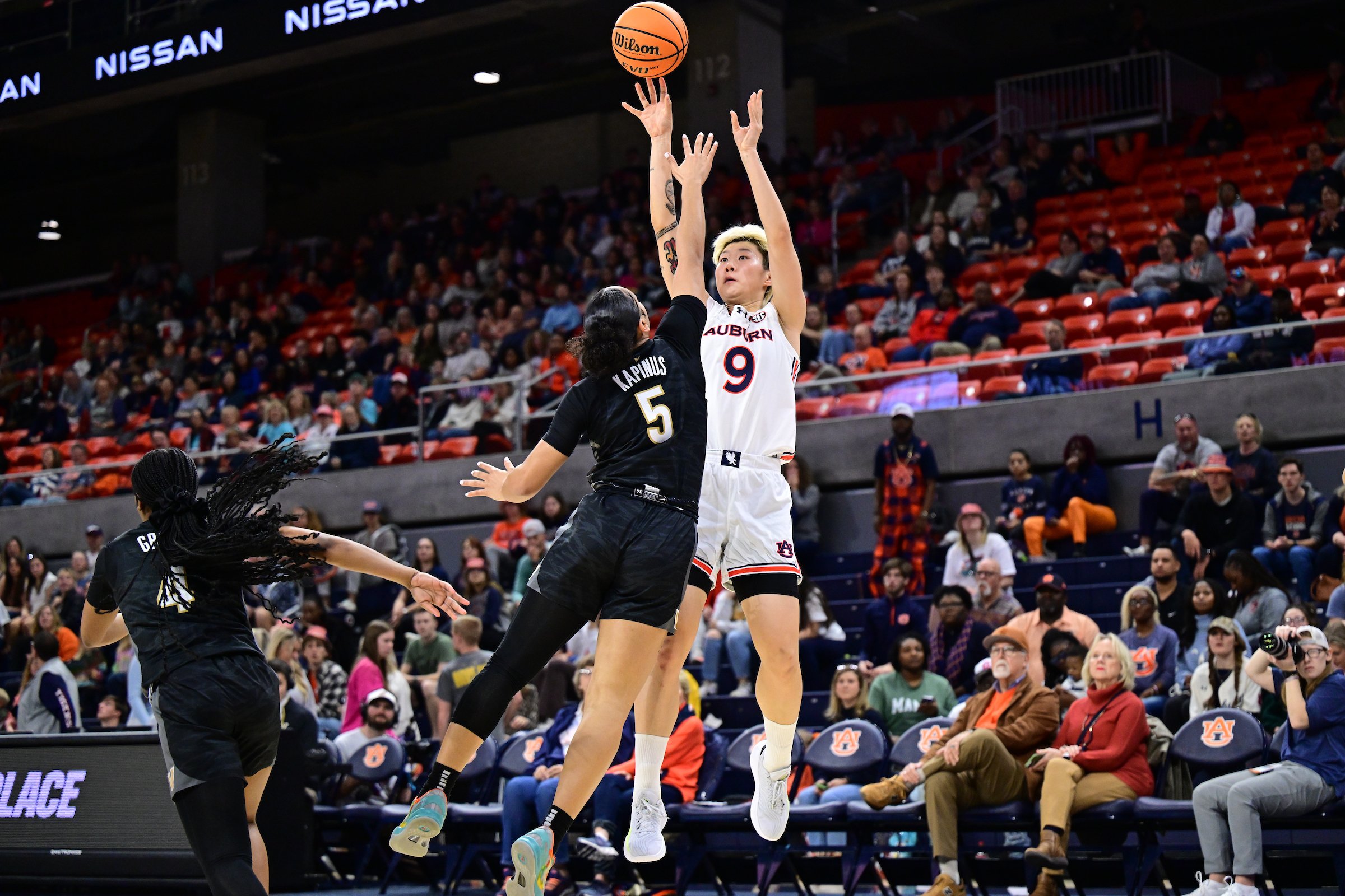 征戰(zhàn)NCAA！鄧雨婷：不太喜歡被稱為“李夢接班人” 未來想進WNBA