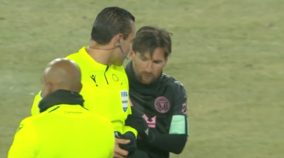 賽后向梅西要簽名！ESPN：墨西哥裁判被停哨半年，再犯無限期停哨