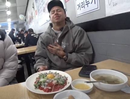 你的林皇，生食之王！林加德在韓國嘗試吃活章魚