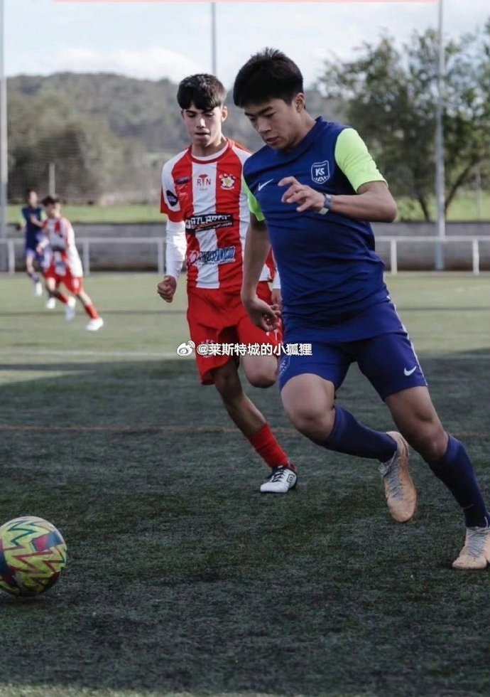效力巴達洛納U16的中國球員汪修昊，入選西班牙加泰羅尼亞大區(qū)隊