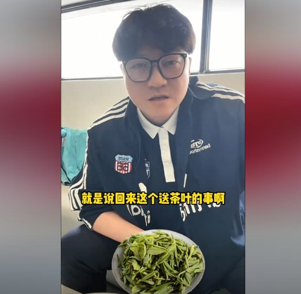 趙鵬：不太清楚賈秀全要球員買(mǎi)茶葉的段子，但這在現(xiàn)實(shí)中也正常